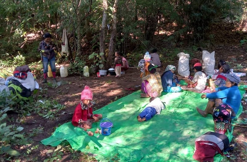 Displaced residents of Sagaing's Kalemyo township take refuge in the jungle, Dec. 8, 2021. Citizen journalists