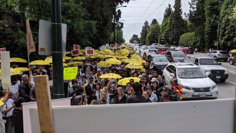 2019年6月9日，加拿大温哥华声援香港的反《逃犯条例》修订游行。（记者柳飞）