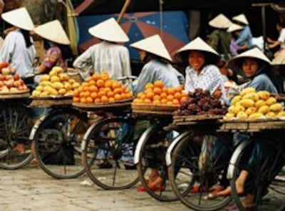 Một khoảng chợ trái cây bán rong- namvietnews.wordpress.com photo