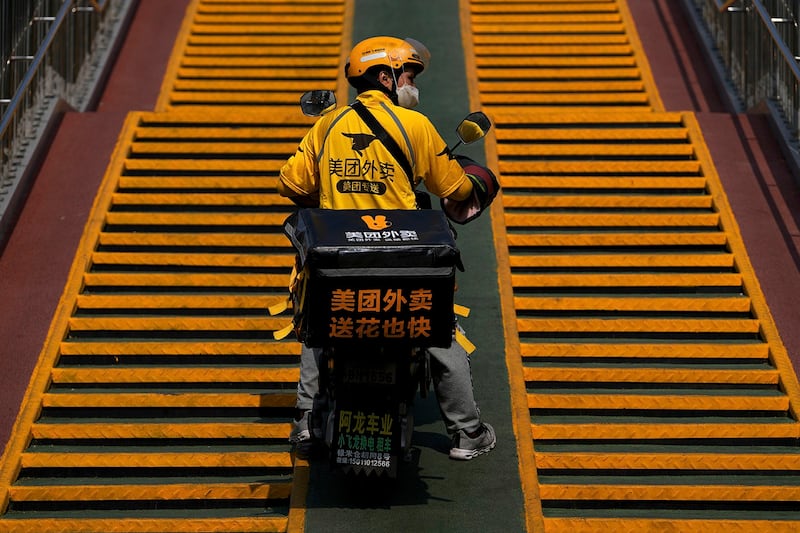 ENG_CHN_DEATH OF A DELIVERY RIDER_09132024.5.jpg