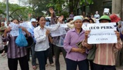 Những dân oan ở miền Bắc. AFP