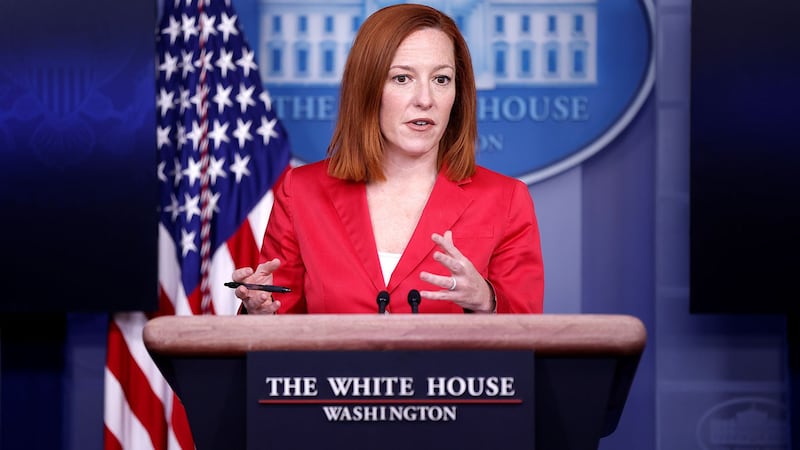 2021年3月11日，美国白宫发言人普萨基（Jen Psaki）在白宫每日新闻发布会上。（路透社）