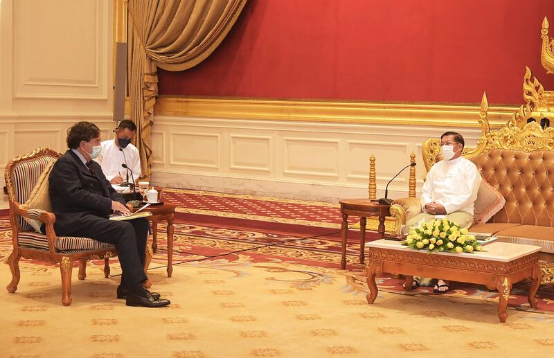 In this photo issued by the Myanmar Military True News Information Team, former US ambassador and New Mexico Governor Bill Richardson (L) meets with junta chief Snr Gen Min Aung Hlaing in Naypyidaw, Myanmar, Nov. 2, 2021. AP Photo