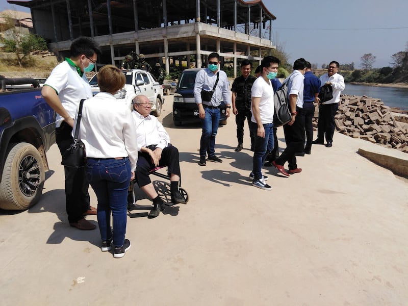 Representatives from KBank, Bangkok Bank, EXIM Bank and Krungthai Bank travel to Shwe Kokko via an illegal border crossing to discuss financing - Source - Chumroen Benchavitvilai's Facebook page, 2020.jpg