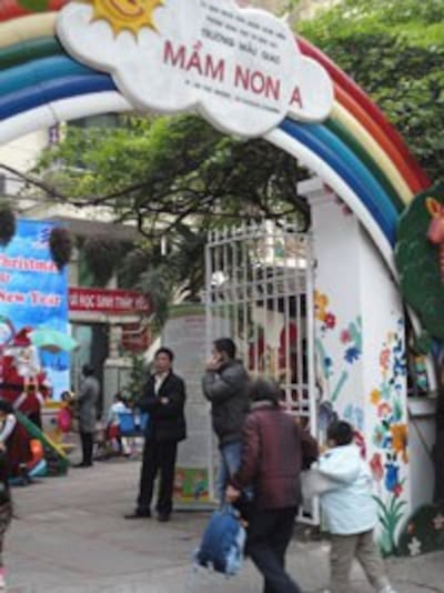 Trường mẫu giáo Mầm non A ở Quận Hoàn Kiếm, Hà Nội hôm 23-12-2011. RFA PHOTO.