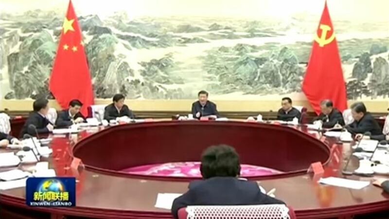 武汉肺炎疫情持续扩散。1月25日，习近平主持召开中共中央政治局常务委员会会议，研究新型冠状病毒感染的肺炎疫情防控工作。（视频截图/CCTV/路透社） 