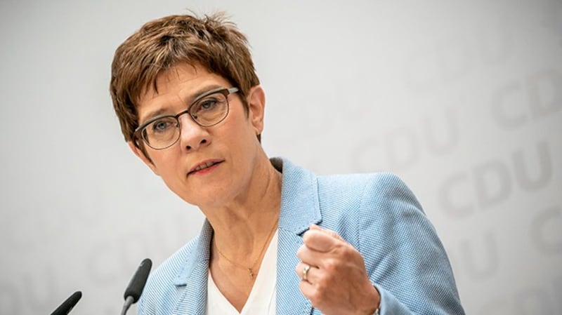 德国国防部长克朗普-凯伦鲍尔（Annegret Kramp-Karrenbauer）（美联社）