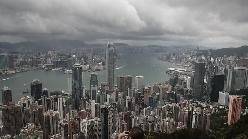 住房问题以及房价飙升已困扰香港多年（美联社）