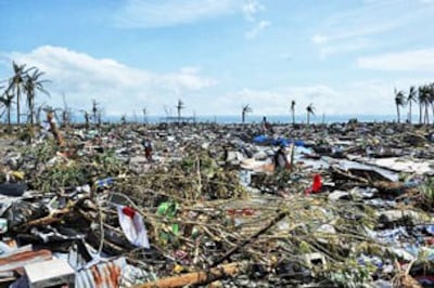 Thành phố Tacloban, Philippines bị san bằng bởi siêu bão Haiyan, ảnh chụp ngày 10 tháng 11 năm 2013. AFP.