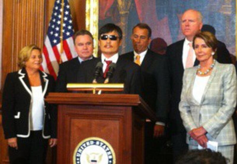 Chen Guangcheng speaks to reporters in Washington, Aug. 1, 2012. Credit: RFA. 