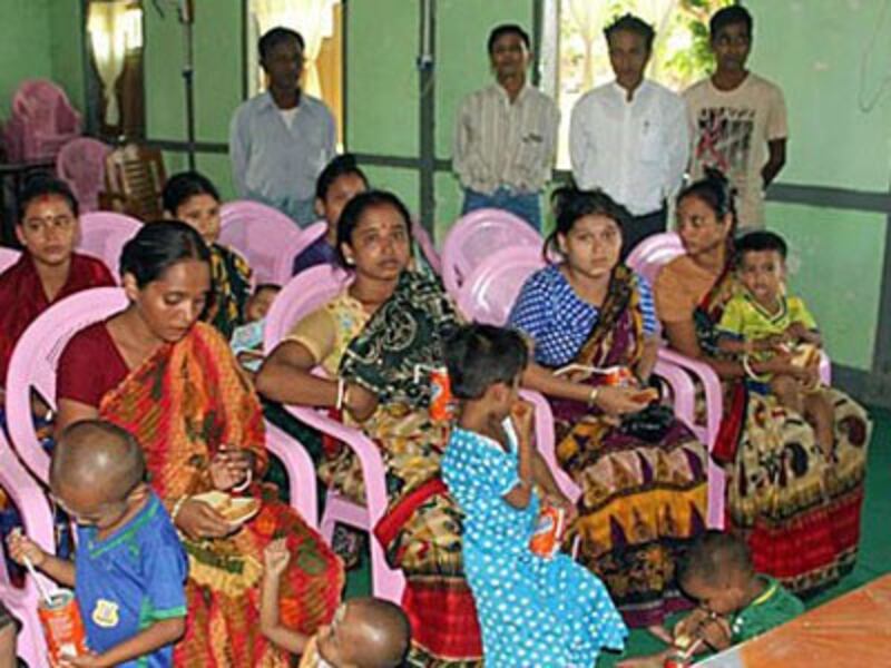 Eight Hindu women and their children, who were abducted by Muslim militants and taken to a refugee camp in Bangladesh, have returned to Myanmar, Oct. 5, 2017. 