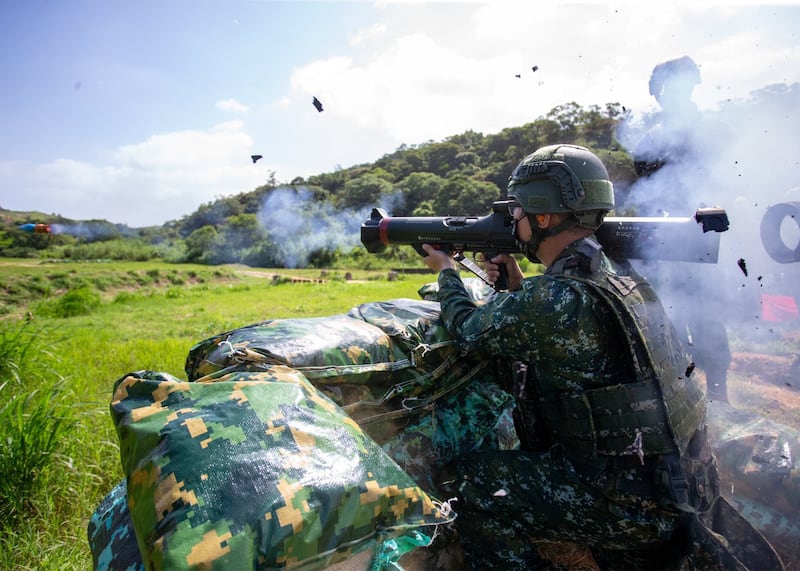 TAIWAN SOLDIER.jpg