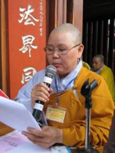 Sư cô Thích Nữ Minh Nguyên. Photo courtesy of daophatngaynay.com