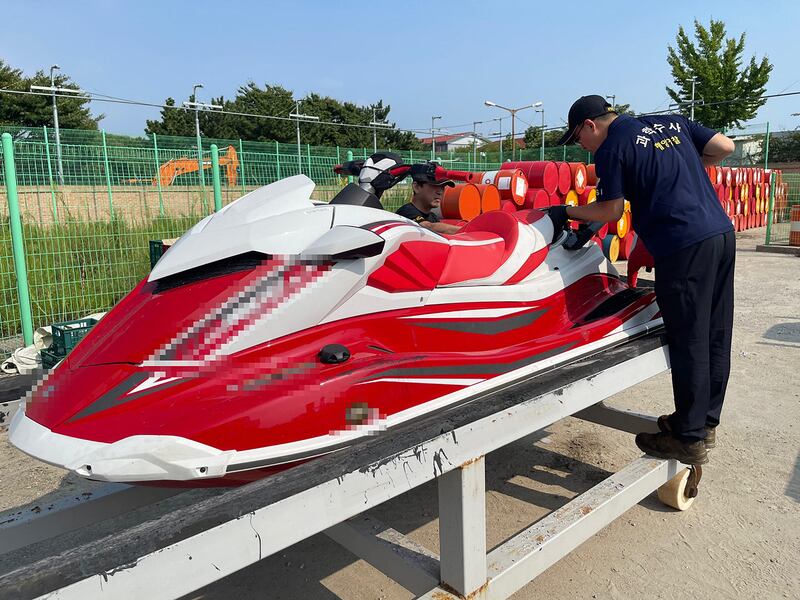 權平獨自駕駛水上摩托，渡海300公里逃至韓國。（AFP PHOTO / KOREA COAST GUARD）