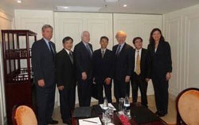 us-senators-met-vn-dissidents-2012-250.jpg