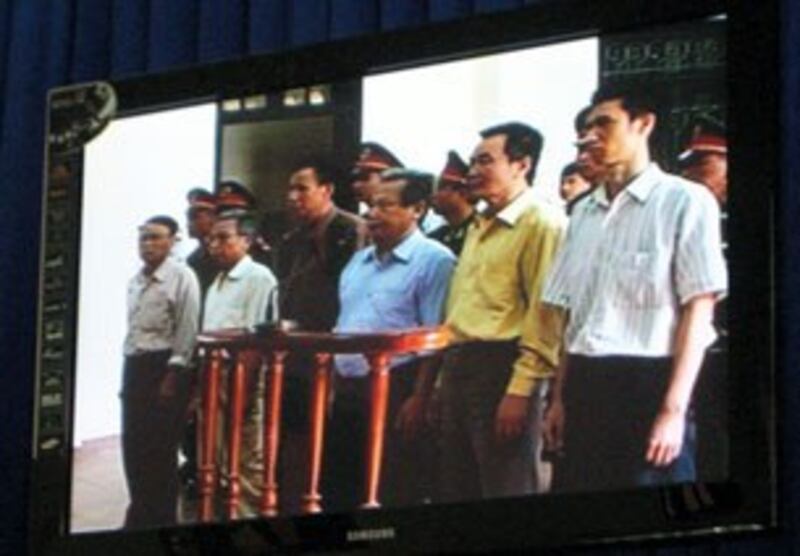 Một số nhà tranh đấu dân chủ vẫn đang còn bị giam giữ tại Việt Nam. AFP Photo.