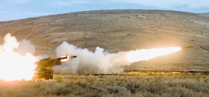 M142海马斯多管火箭系统（HIMARS）。（AP）