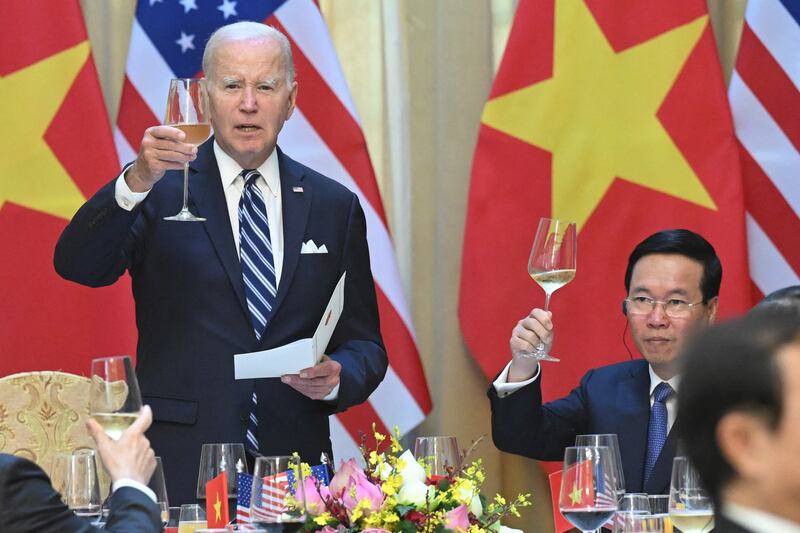 biden-thuong.jpg