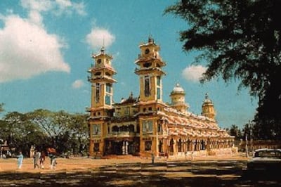 caodai-toathanh_doithoai.jpg