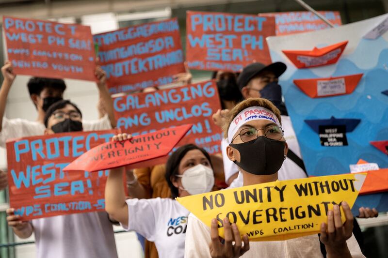 SOUTHCHINASEA-PHILIPPINES-PROTESTS.JPG