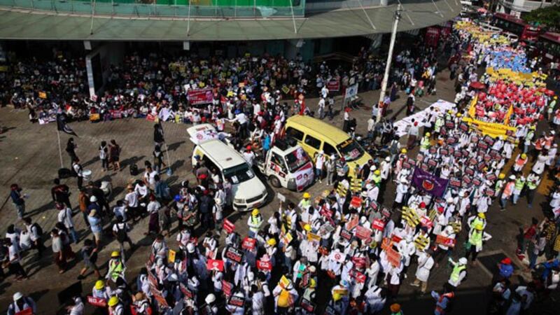 myanmar-medical-students-protest-yangon-feb25-2021.jpg