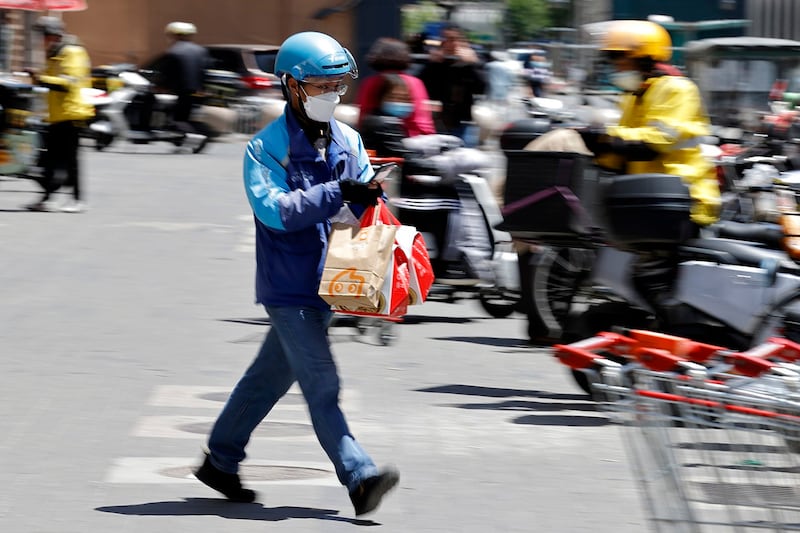 china-restaurants-close-deliveries-soar.4.jpg