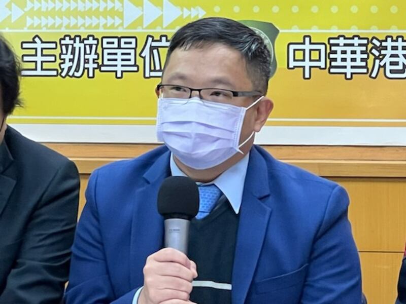 中国文化大学政治学研究所助理教授萧督圜比较香港式民主与台湾不同。(记者 黄春梅摄)