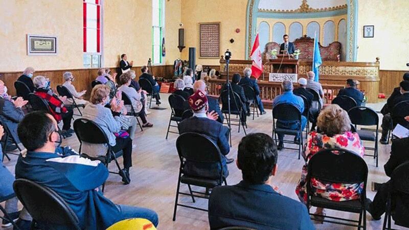 uyghgur-mosque-interior-canada-sept26-2021.gif