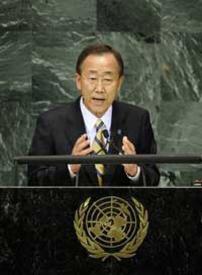 Tổng thư ký Liên Hiệp Quốc Ban Ki-Moon phát biểu tại Hội Nghị Cấp Cao Về Các Mục Tiêu Phát Triển Thiên Niên Kỷ trong trụ sở Liên Hợp Quốc - New York, ngày 20 tháng 09 năm 2010. AFP PHOTO / Emmanuel Dunand.