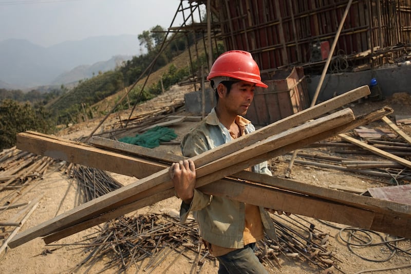 worker-CH-project-Laos.jpg