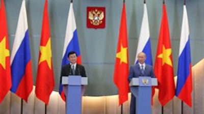 Chủ tịch Việt Nam Trương Tấn Sang và Tổng thống Nga Vladimir Putin tại thượng đỉnh APEC 2012- vov.vn photo