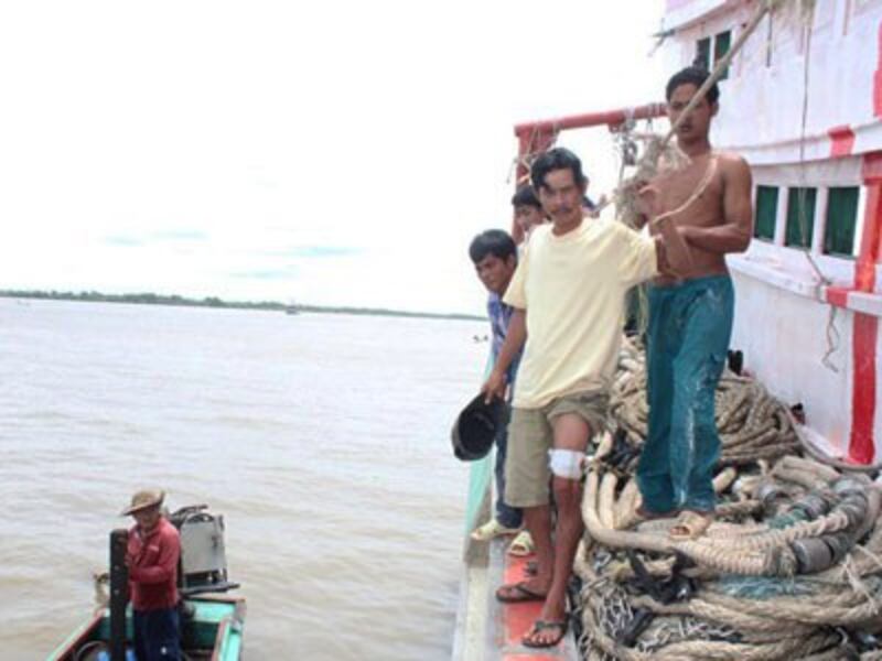 Một ngư dân bị thương trong vụ Cảnh Sát Biển Thái Lan bắn vào 6 tàu cá của VN ngày 11/9/2015. Courtesy photo.