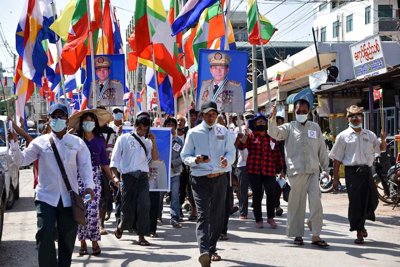 https://www.rfa.org/english/multimedia/yangon-protest-gallery-02242021153748.html/m0223c.jpg