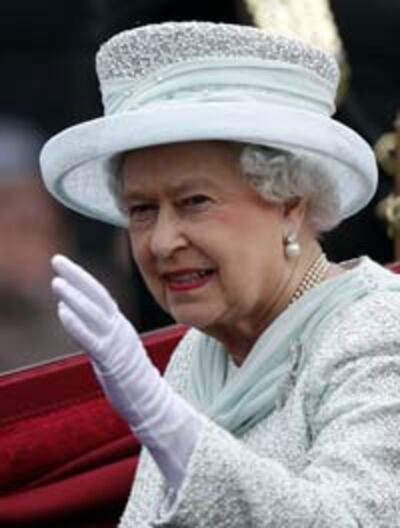 Nữ hoàng Anh Elizabeth II tại London ngày 5 tháng 6 năm 2012. AFP photo