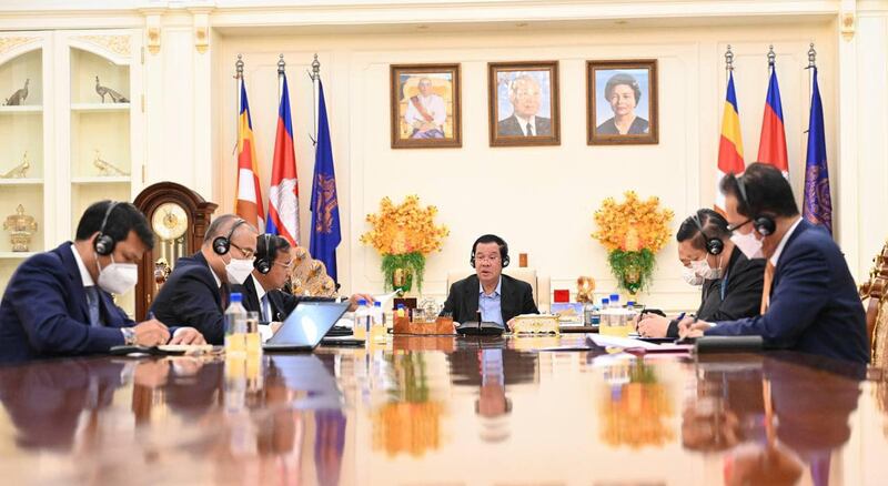 Cambodian Prime Minister Hun Sen chairing a government meeting, Nov. 2, 2022. CREDIT: Facebook: Hun Sen