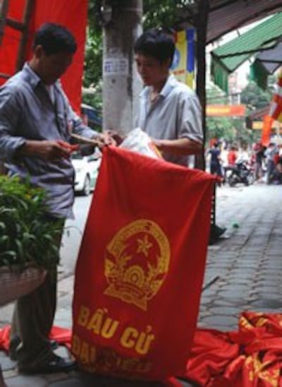 Cổ động bầu quốc hội khóa 13, tháng 5-2011- AFP photo