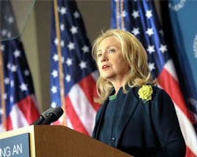 hillary-clinton-apec-2011-250.jpg