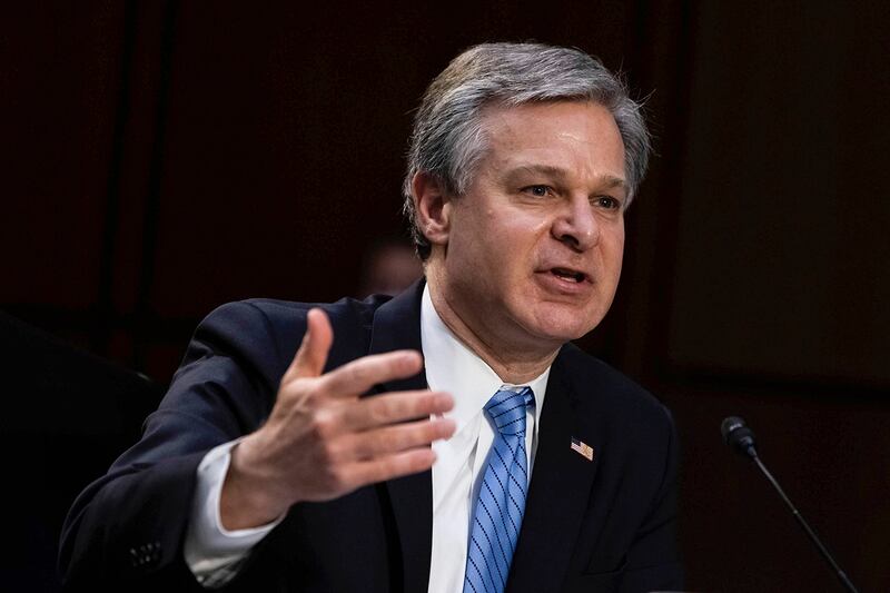 美国联邦调查局(FBI)局长克里斯托弗・雷（Christopher Wray）表示，中国的黑客计划比所有其它主要国家的总和还多。（美联社图片）