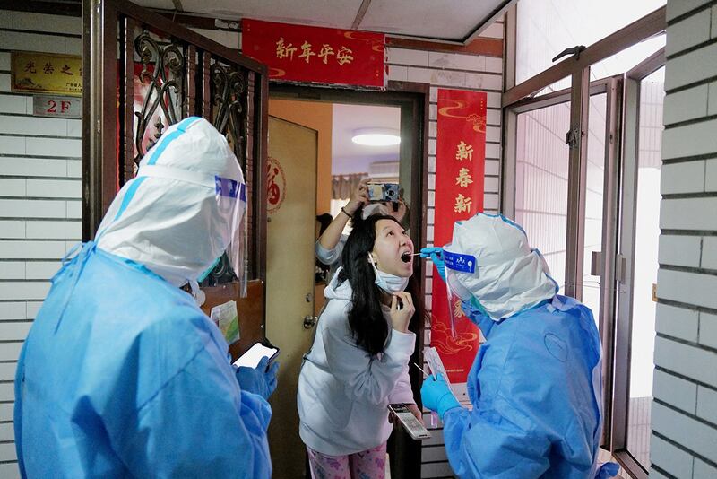 2022-03-14T000000Z_1241329498_RC242T9F0PZU_RTRMADP_3_HEALTH-CORONAVIRUS-CHINA.JPG