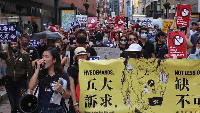 許穎婷參與香港社運已十年，她表示沒想過自己會成為政治庇護者，這個身份反映香港對人民迫害的程度嚴重。（受訪者提供）