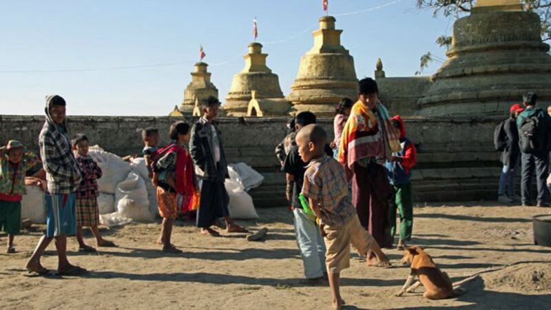 Ethnic Mro people displaced by a surge in fighting between the Arakan Army and government troops take refuge inside the compound of a Buddhist pagoda in Buthidaung township, western Myanmar's Rakhine state, Jan. 25, 2019.