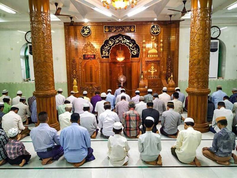 Muslims in Hlegu, Yangon Region, celebrate Eid al-Fitr with prayers. (RFA)