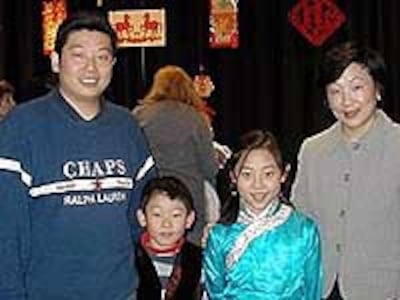 YangJianli2002_family200.jpg