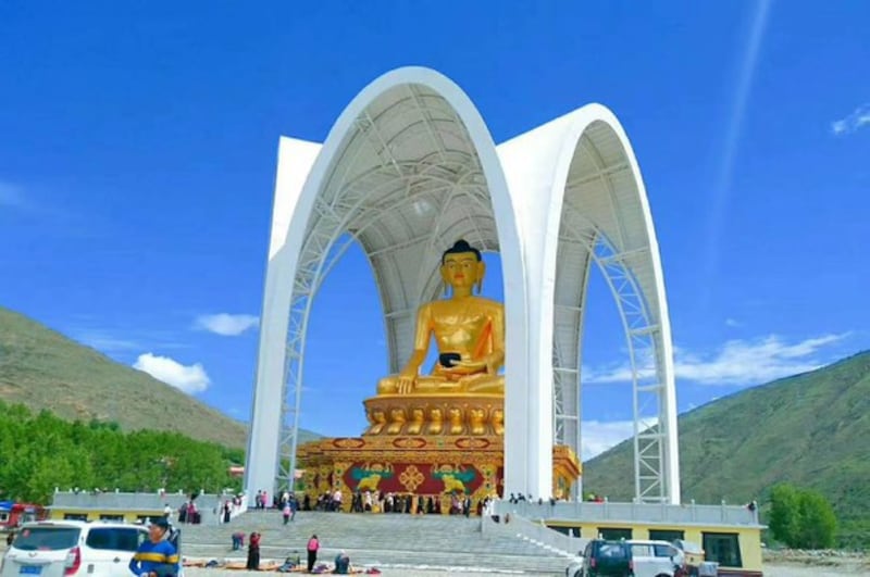 Destroyed along with the 99-foot tall statue in Drago (in Chinese, Luhuo) county in the Kardze (Ganzi) Tibetan Autonomous Prefecture were 45 traditional prayer wheels set up for use by Tibetan pilgrims and other worshipers, sources said.