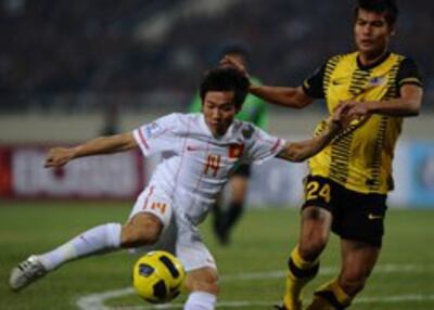 Đội tuyển bóng đá Việt Nam trong trận gặp Malaysia ở AFF Suzuki Cup 2010 hôm 18-12-2010 tại Hà Nội. AFP photo.