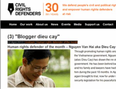 Blogger Điếu Cày đã được “Civil Rights Defenders” ở Thụy Ðiển tuyển chọn là “nhà bảo vệ nhân quyền” của tháng (năm 2011). RFA/civilrightsdefenders.org.