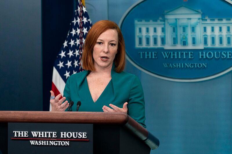 白宫发言人莎琪(Jen Psaki)周二在例行记者会上说，美国贸易代表办公室一直在与中方就履行采购承诺的表现方面进行沟通，而中国并没有达成相关目标，华盛顿对此表达关切。（美联社图片）