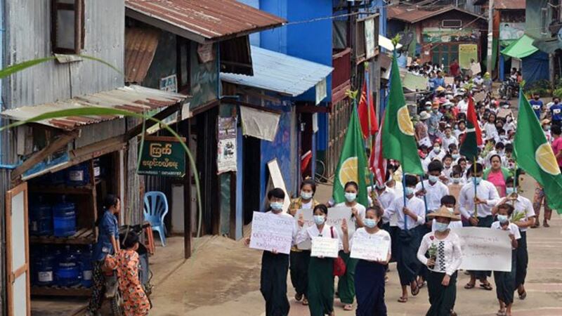 myanmar-protest-students-hpakant-kachin-may5-2021.jpg