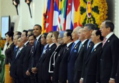 Tổng thống Mỹ Barack Obama cùng các nhà lãnh đạo của Hiệp hội các quốc gia Đông Nam Á (ASEAN) tại Cung Hòa bình ở Phnom Penh ngày 20 tháng 11 năm 2012. Ảnh minh họa. AFP