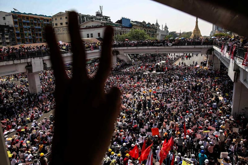 https://www.rfa.org/english/multimedia/myanmar-protest-slideshow-02172021160519.html/myanmar_protest021721_014_e.jpg